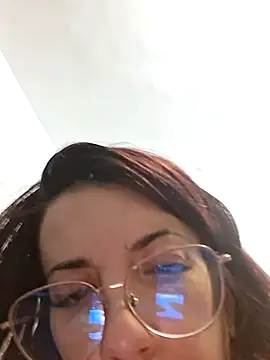 Snapshot of Anayssa_ chatting on February 23, 6:49 pm Anayssa online show from February 23, 6:49 pm