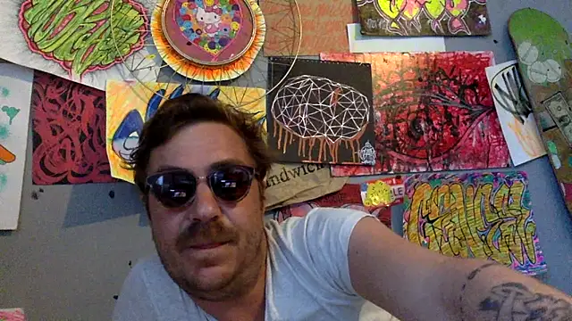 3615-ULLA online show from April 8, 5:02 pm