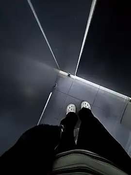 Snapshot of aloan_Tk chatting on April 8, 12:32 am aloan Tk online show from April 8, 12:32 am