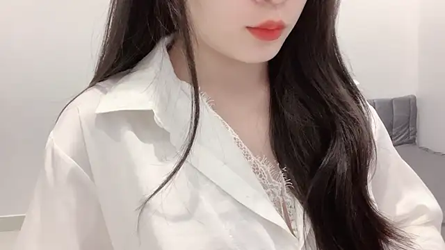 Snapshot of ___Lily___ chatting on May 1, 3:38 pm Lily online show from May 1, 3:38 pm