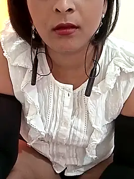 Queen Kushi4 online show from April 23, 5:30 am