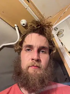 Snapshot of high3ndlowlife chatting on February 19, 7:04 am high3ndlowlife online show from February 19, 7:04 am