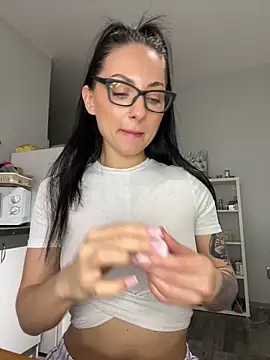 kaonasssiii online show from September 22, 5:59 pm