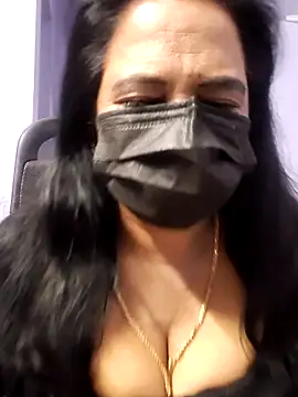 mallu-lover online show from November 2, 11:07 pm