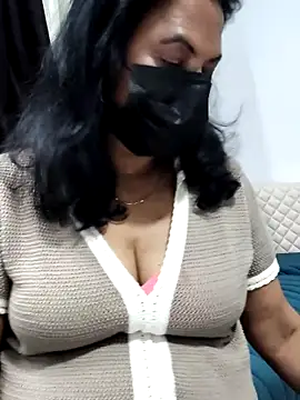 mallu-lover online show from April 11, 8:57 pm