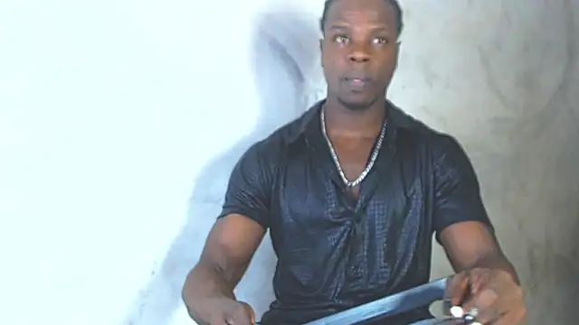 Snapshot of MrByronStallion chatting on October 17, 1:20 am MrByronStallion online show from October 17, 1:20 am