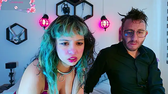 Snapshot of midnight_raw chatting on October 17, 2:30 pm midnight raw online show from October 17, 2:30 pm