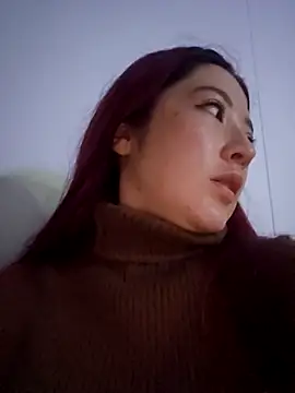 lunnaa  online show from January 17, 3:55 am