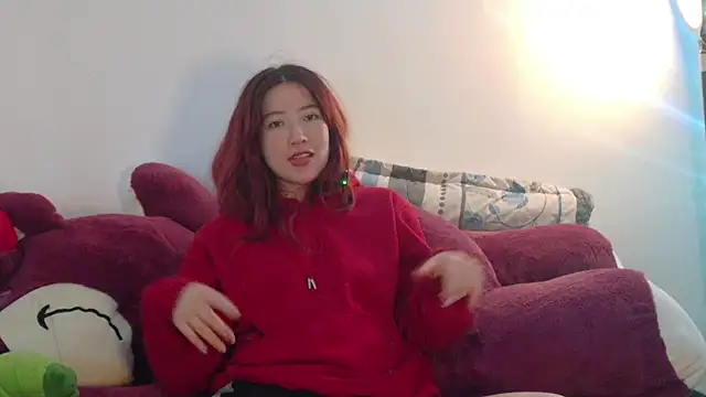 lunnaa  online show from March 6, 3:25 am