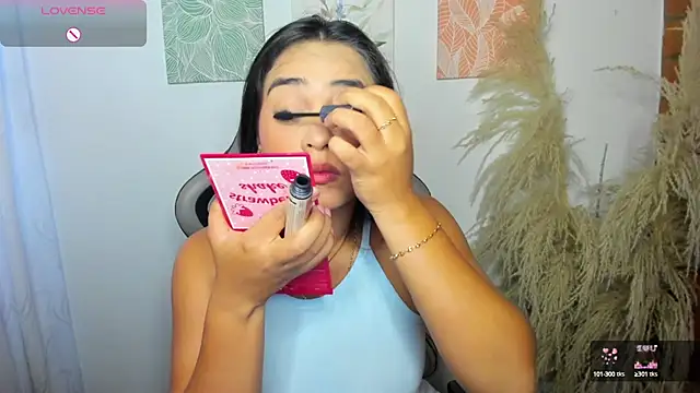 Snapshot of alana_dantes chatting on October 6, 2:36 pm alana dantes online show from October 6, 2:36 pm