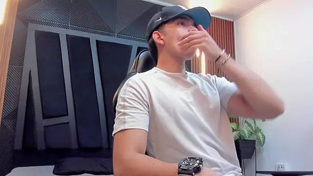 Eryonbradley online show from September 30, 11:26 am