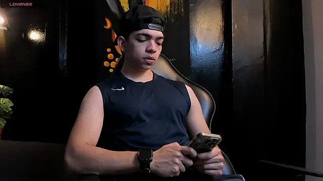 Eryonbradley online show from February 3, 11:26 am