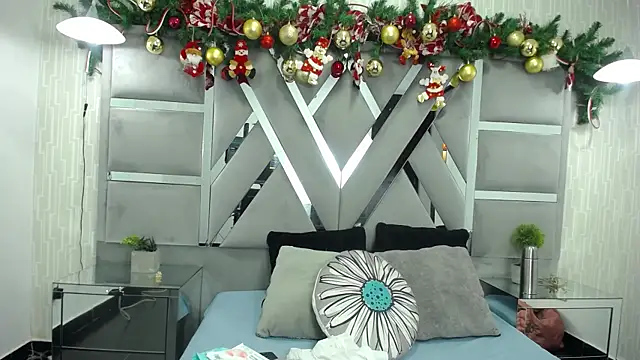 MonzerratBoyer online show from January 12, 6:46 pm