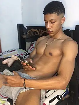 RickyEbony online show from March 15, 1:33 am