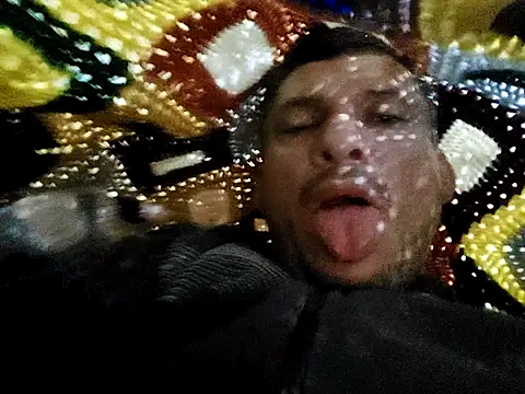 luislimafuego online show from November 26, 8:37 am