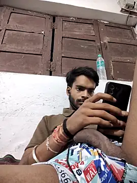 yashuuuu021 online show from September 22, 6:10 pm