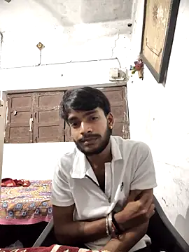 yashuuuu021 online show from October 3, 6:27 pm