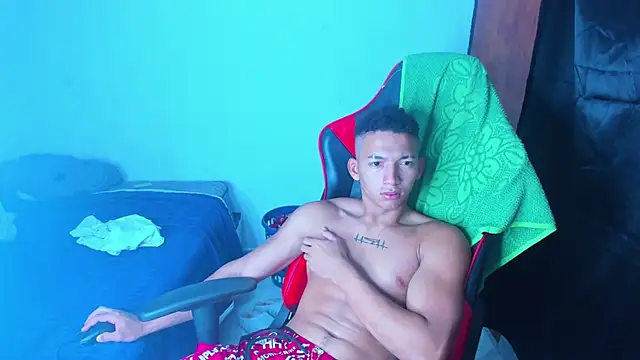 Snapshot of JuanchiT66 chatting on April 23, 12:15 pm JuanchiT66 online show from April 23, 12:15 pm