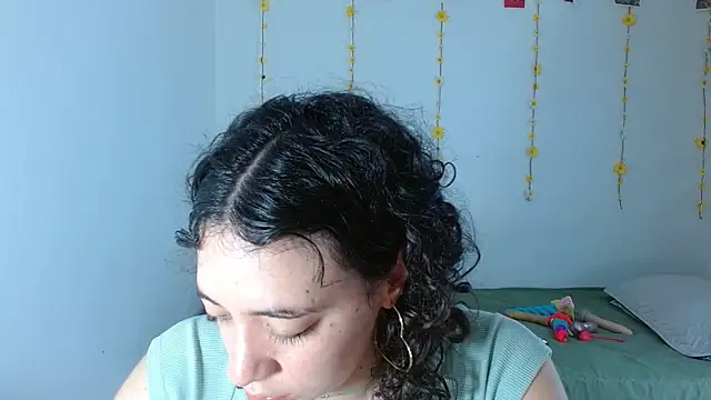 sajecrismaa online show from February 7, 5:38 pm