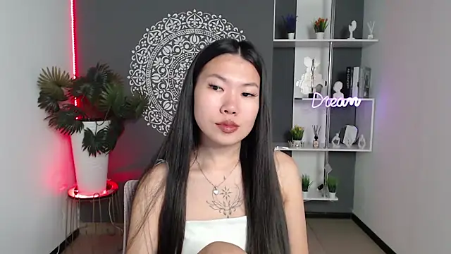 LunaPurrr online show from September 18, 10:23 pm