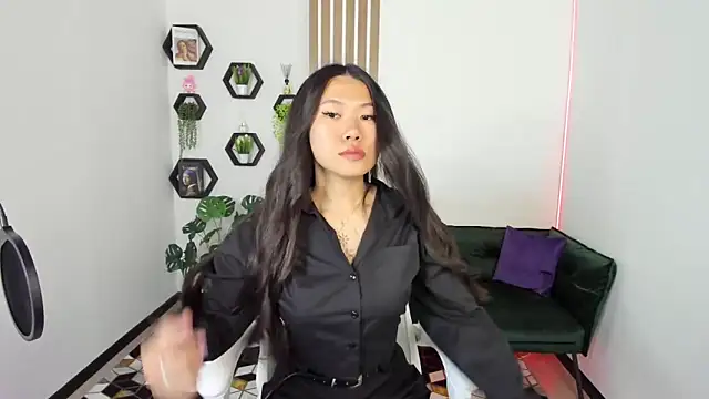 LunaPurrr online show from September 21, 1:29 am