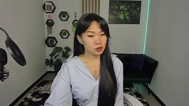 LunaPurrr online show from October 23, 1:05 am