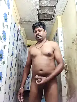 Tamilpayan09876 online show from December 4, 12:09 am