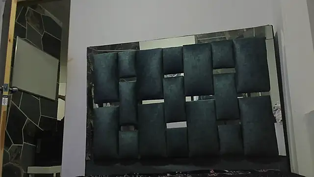 Snapshot of JulianaCarter chatting on May 28, 2:25 pm JulianaCarter online show from May 28, 2:25 pm