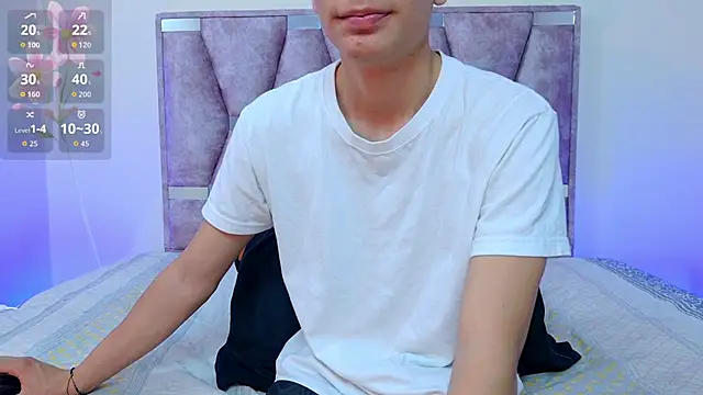 Snapshot of lana_and_liam_ chatting on October 3, 10:23 am lana and liam online show from October 3, 10:23 am