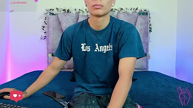 lana and liam  online show from March 13, 11:17 am