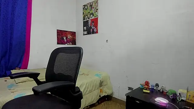 Snapshot of golden_ryyan chatting on November 26, 7:42 am golden ryyan online show from November 26, 7:42 am