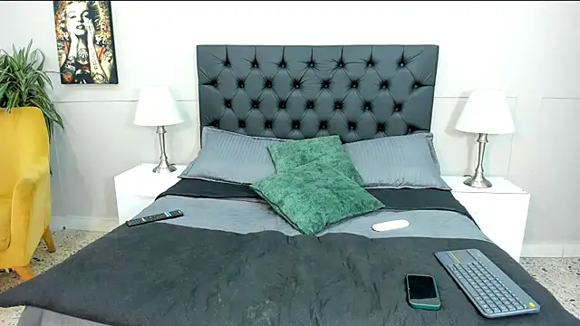 stephane rouss online show from October 23, 7:34 pm