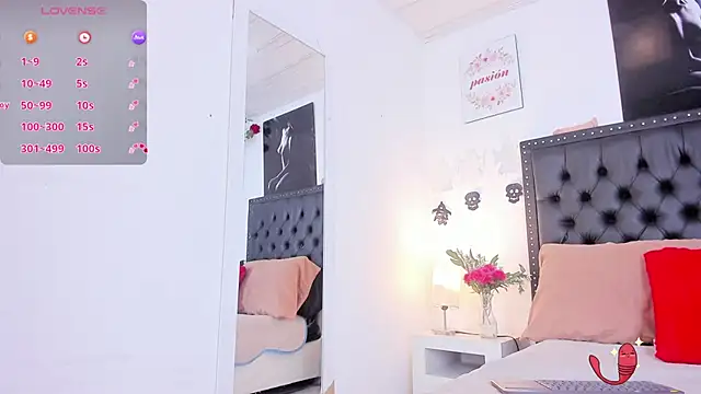 ScarlettVell online show from October 25, 7:19 pm