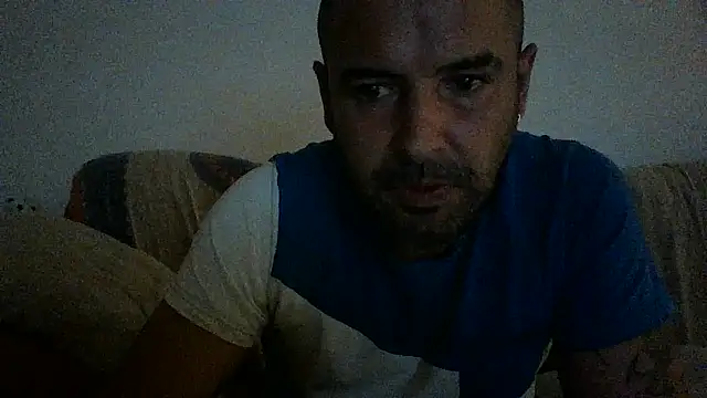Snapshot of Feistysausage chatting on September 8, 9:14 pm Feistysausage online show from September 8, 9:14 pm