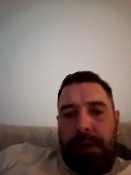 Snapshot of Feistysausage chatting on November 19, 10:32 pm Feistysausage online show from November 19, 10:32 pm
