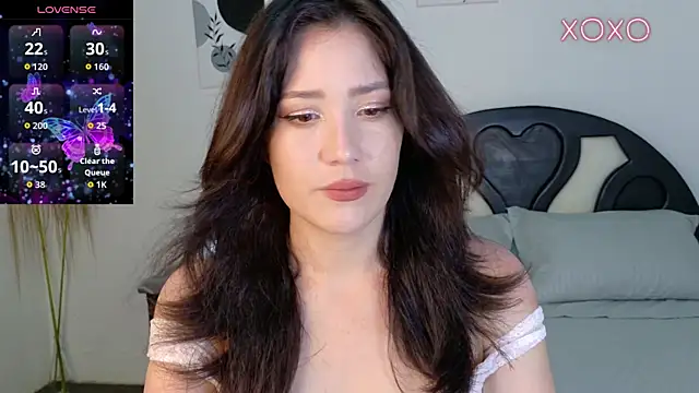 Eliih 01 online show from December 18, 1:44 am