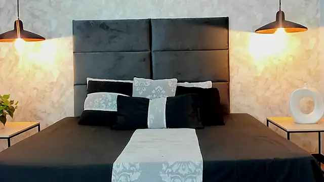 Snapshot of RaphaelDufort chatting on October 6, 11:57 pm RaphaelDufort online show from October 6, 11:57 pm