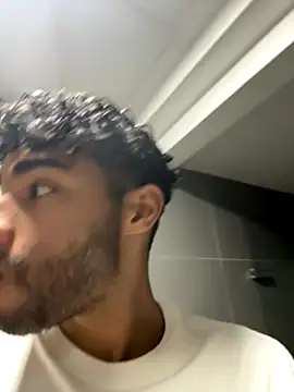 Snapshot of RaphaelDufort chatting on November 14, 8:29 pm RaphaelDufort online show from November 14, 8:29 pm