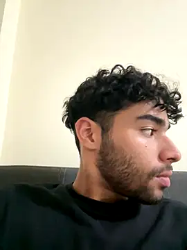 Snapshot of RaphaelDufort chatting on November 25, 11:05 pm RaphaelDufort online show from November 25, 11:05 pm