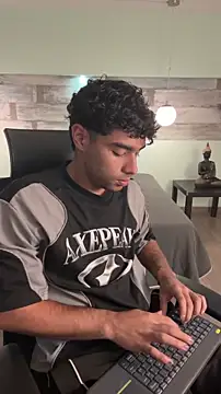 Snapshot of RaphaelDufort chatting on January 15, 4:55 pm RaphaelDufort online show from January 15, 4:55 pm