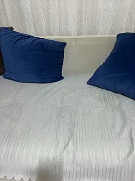 Nursen1 online show from December 1, 9:09 pm