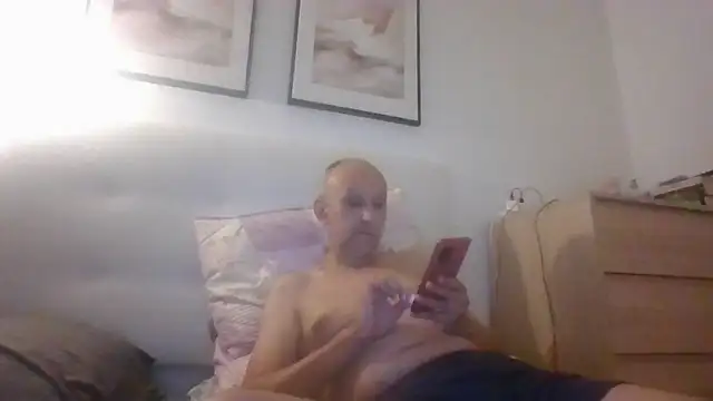 Snapshot of Emily_de_Carla chatting on July 8, 10:25 pm Emily de Carla online show from July 8, 10:25 pm