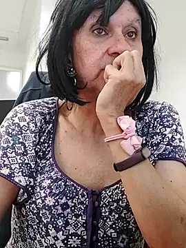 Snapshot of Emily_de_Carla chatting on July 9, 2:10 pm Emily de Carla online show from July 9, 2:10 pm