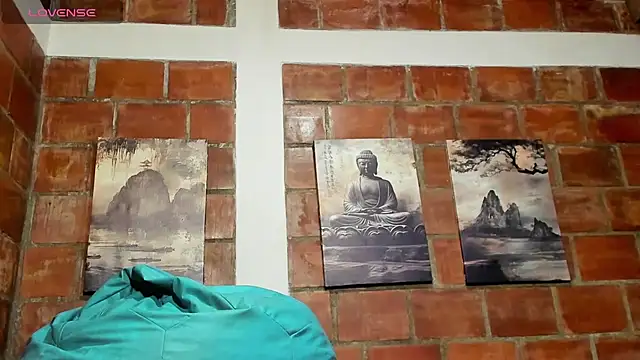 Luck Andrew online show from April 2, 10:51 pm