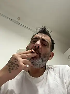 Snapshot of Skizzo6980 chatting on February 27, 8:53 pm Skizzo6980 online show from February 27, 8:53 pm