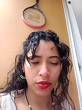 Vikyvoyeur online show from April 22, 6:20 pm
