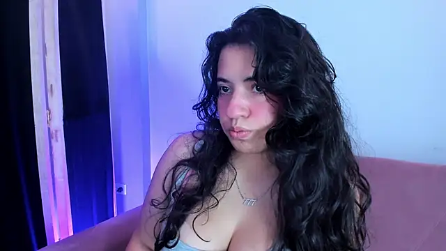 Nicol Chang online show from February 23, 8:39 pm