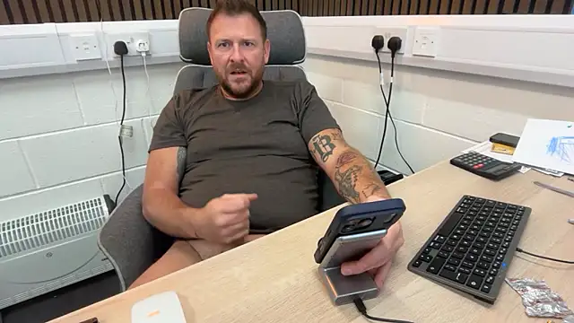 bilf1978 online show from May 15, 8:32 am