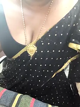 Snapshot of Tamil-rami chatting on October 31, 6:25 am Tamil-rami online show from October 31, 6:25 am