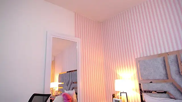 ViictoriaJones  online show from September 10, 12:27 pm